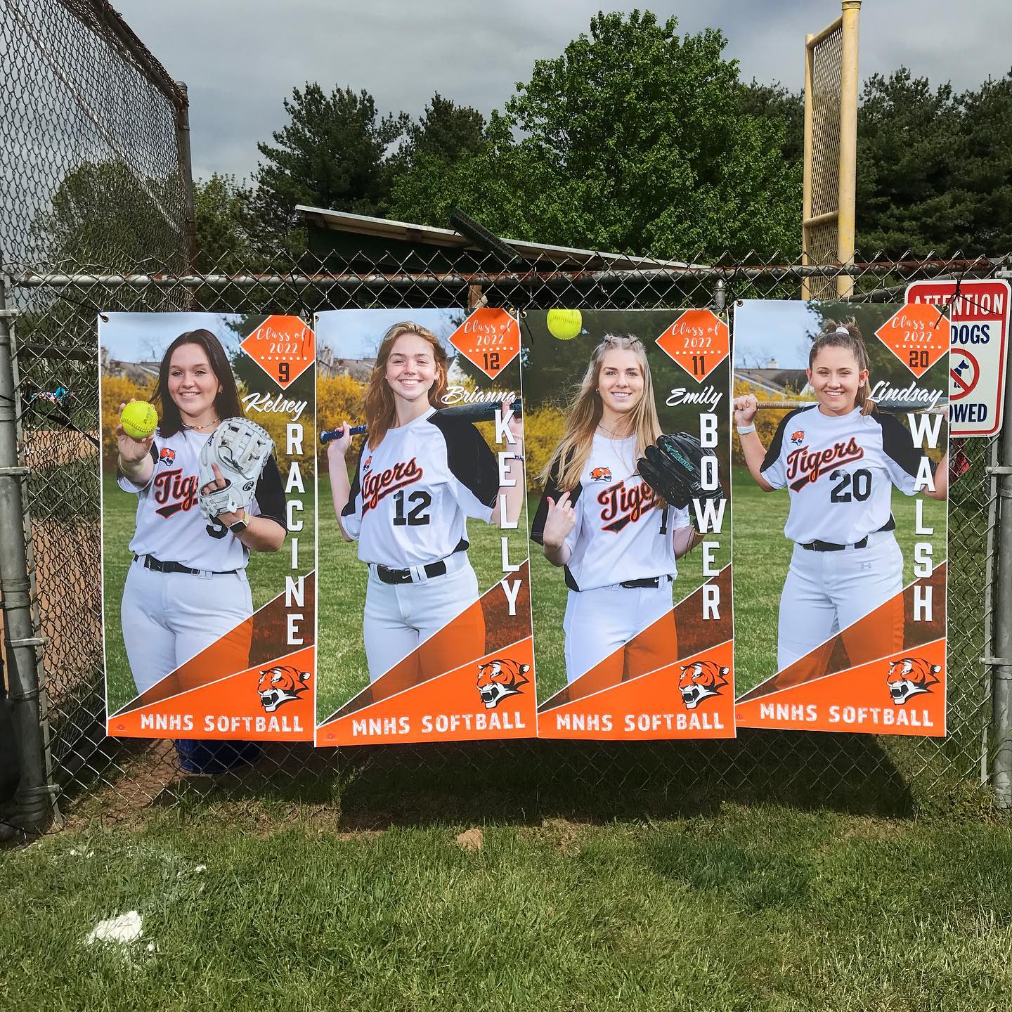 Debut of our outdoor banners, featuring the seniors of @mn_softball !!! These jawns are 2ft wide x 4ft long, and look absolutely 🔥🔥🔥🔥